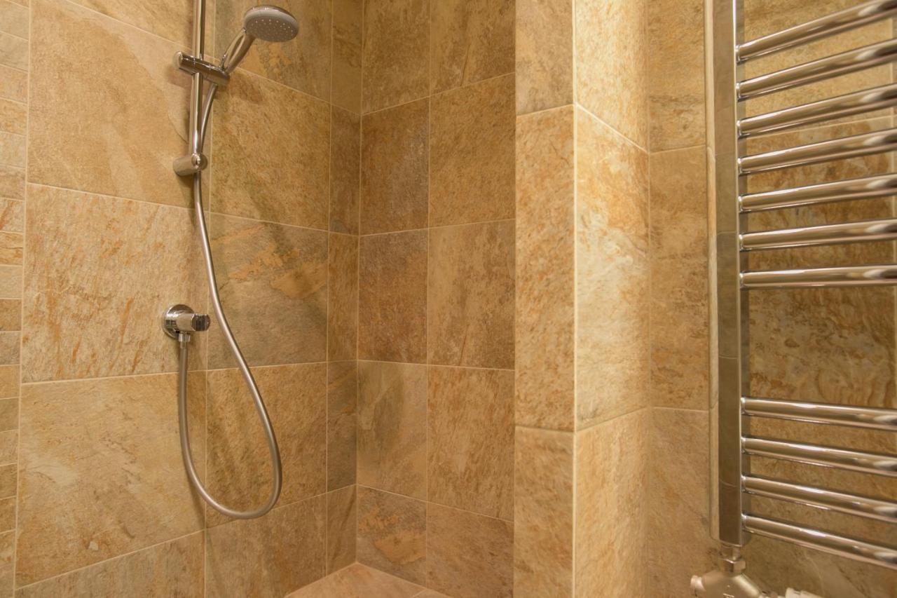 Chain Bridge Studio Apartment Budapest Ngoại thất bức ảnh