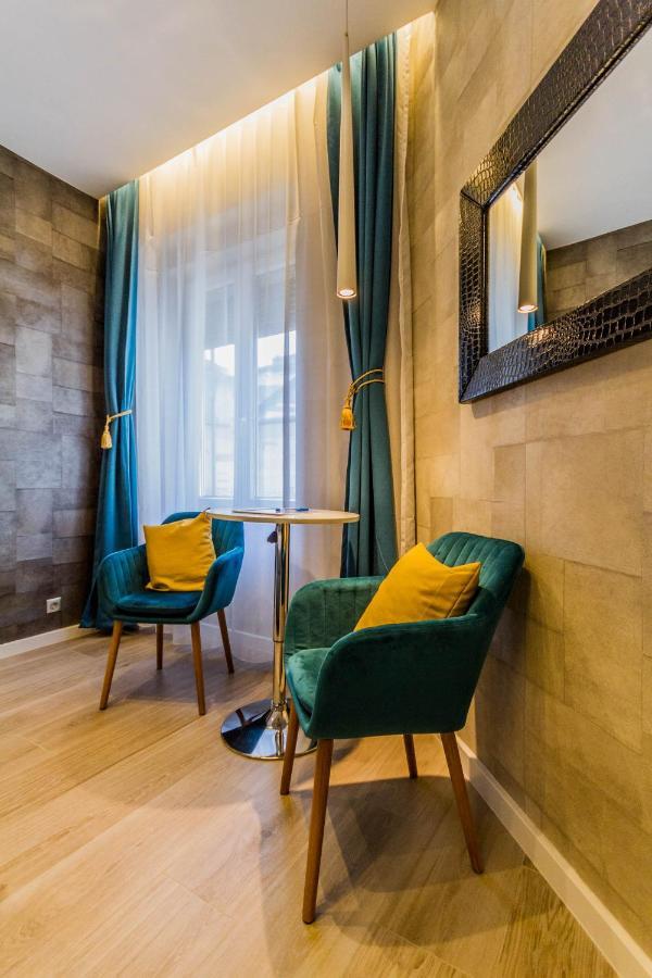 Chain Bridge Studio Apartment Budapest Ngoại thất bức ảnh