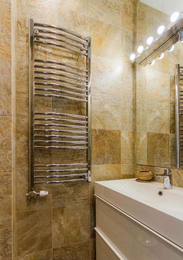 Chain Bridge Studio Apartment Budapest Ngoại thất bức ảnh